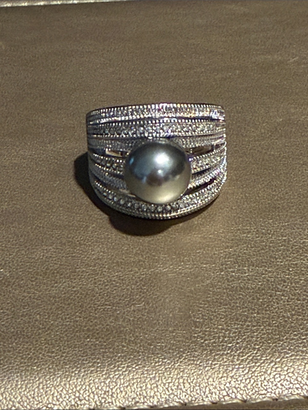 Avon Silver-Tone Ring with Gray Pearl Accent
